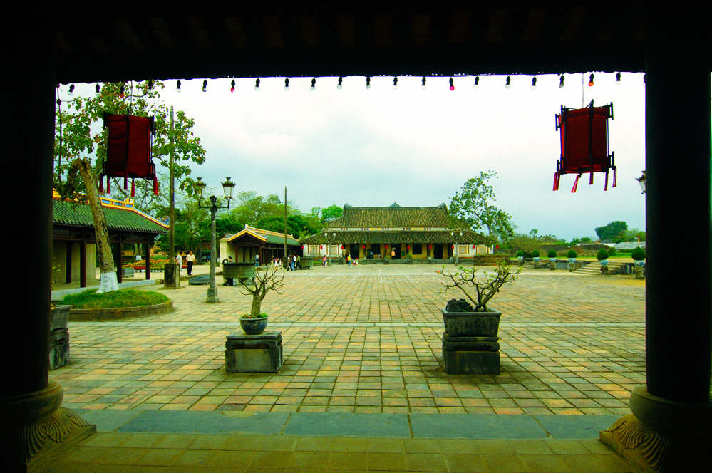 Huê  séminaire sur la réfection du Palais Cân Chanh